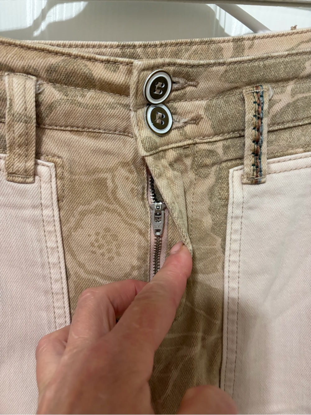 Anthropologie Pilcro The Camp Wenderer Patchwork Embellished Pants Bohemian 26 - Picture 5 of 16